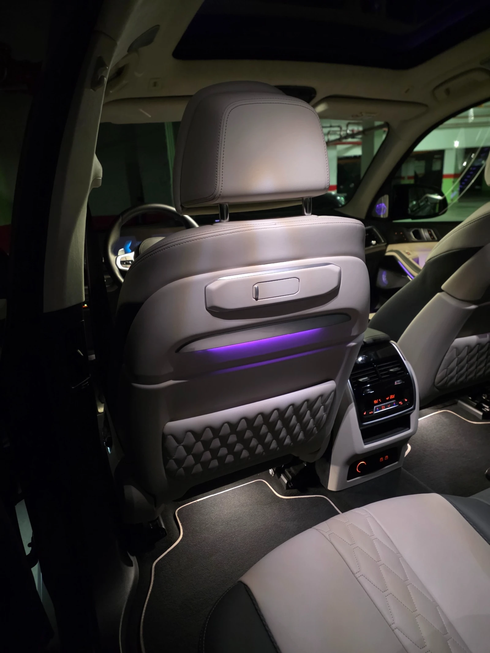 BMW X7 M60 - Full - Гаранция, снимка 9 - Автомобили и джипове - 55223100