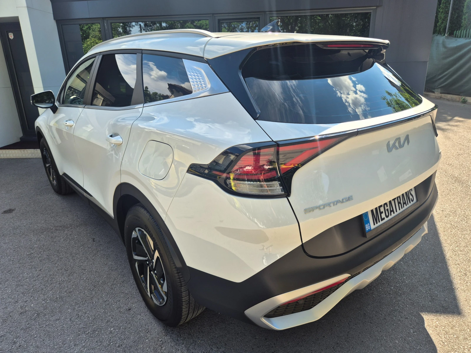 Kia Sportage 1.6 T 4x2 Hybrid ������� � �� | Mobile.bg � ����������� 4
