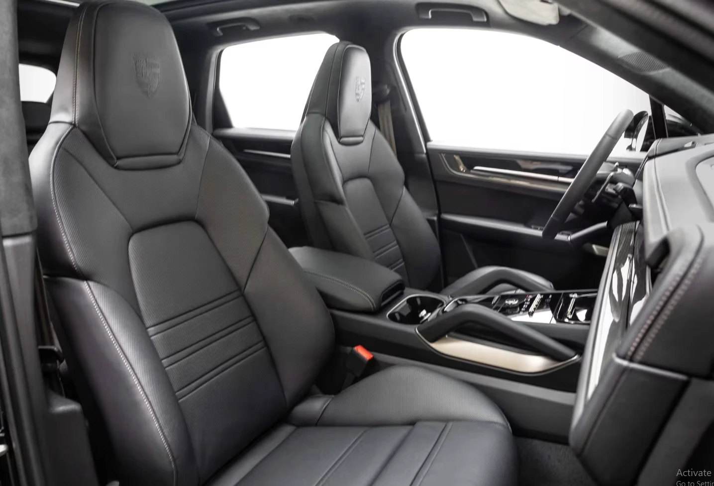 Porsche Cayenne Turbo* E-Hybrid* Burmester* Pano* PDCC, снимка 6 - Автомобили и джипове - 55412959