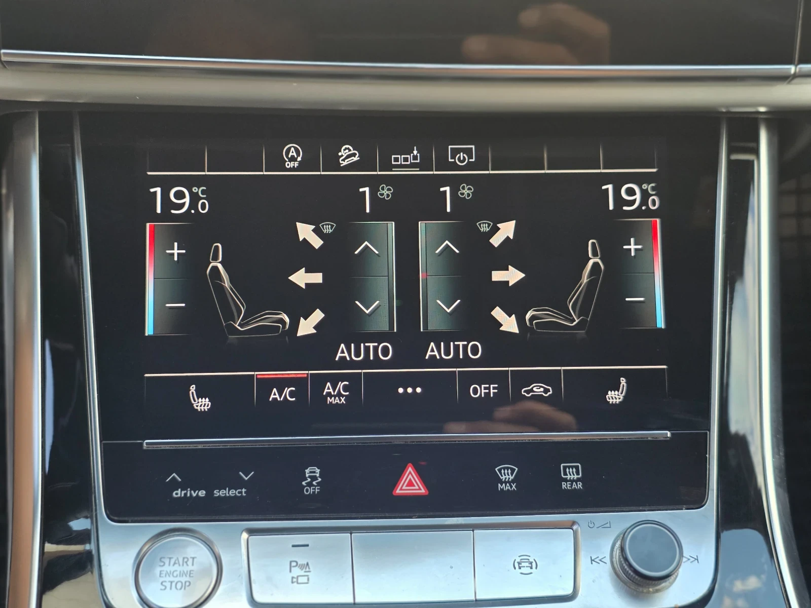 Audi Q8, снимка 4 - Автомобили и джипове - 55415637