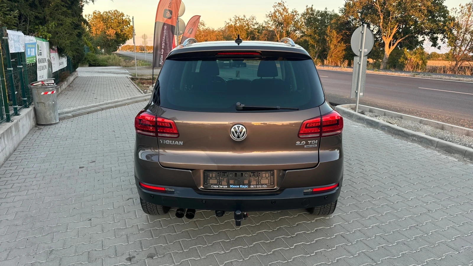 VW Tiguan 2.0tdi Автомат Лед Панорама Камера 4х4, снимка 4 - Автомобили и джипове - 56299228