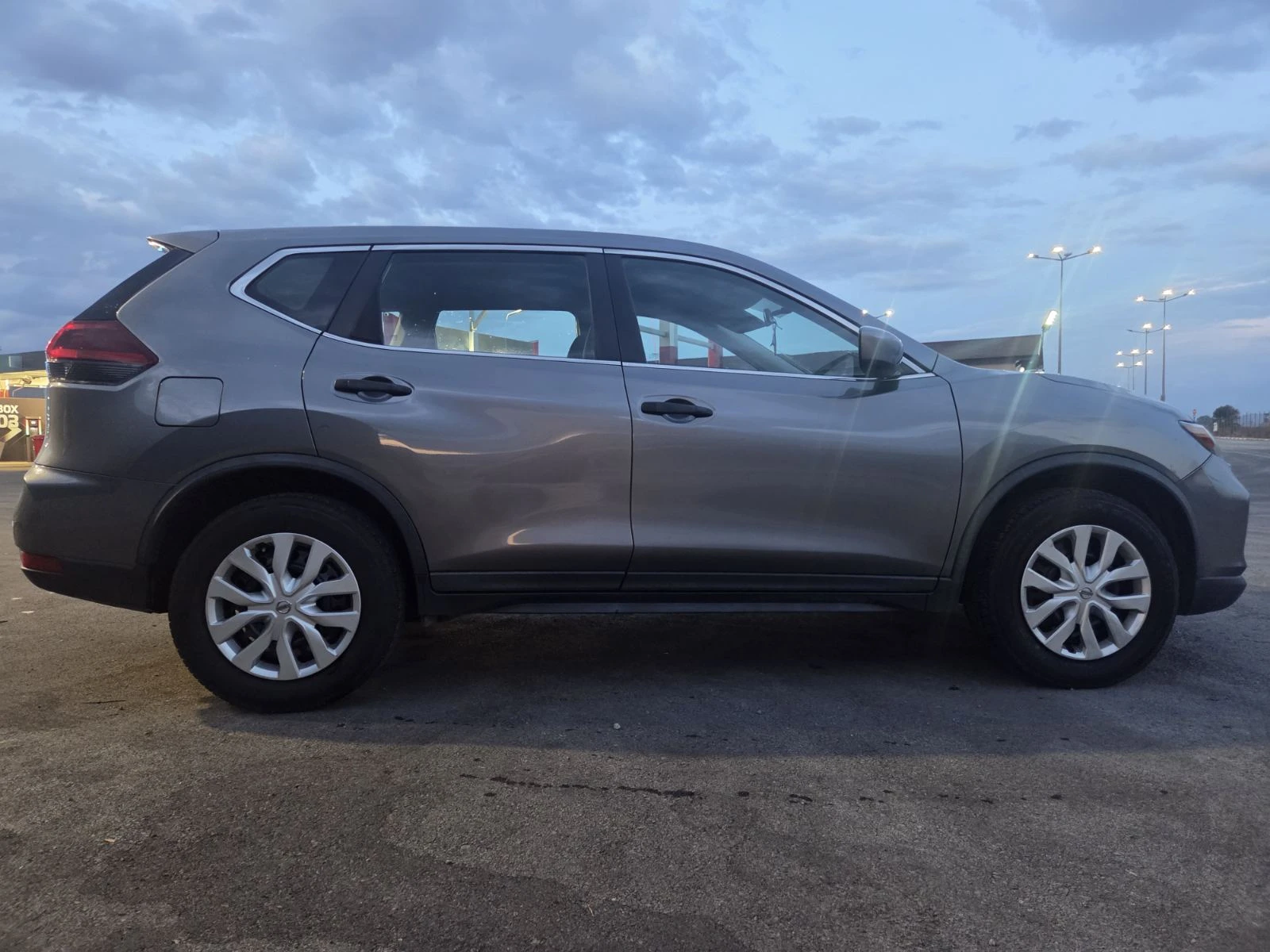 Nissan Rogue T32, снимка 5 - Автомобили и джипове - 56485939