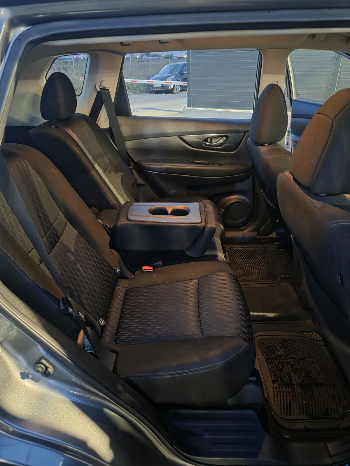 Nissan Rogue T32, снимка 9 - Автомобили и джипове - 56485939