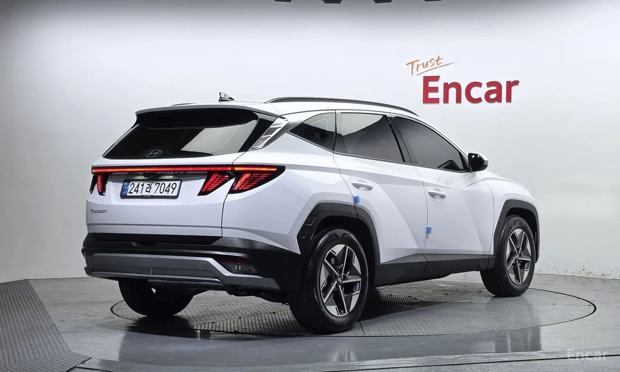 Hyundai Tucson 1.6* PODGREV* HEADUP* , снимка 2 - Автомобили и джипове - 56532076