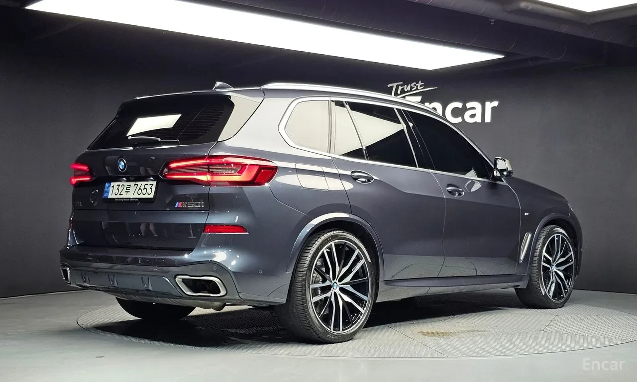 BMW X5 M50i | 360 | PANO | Цена до Бг, снимка 2 - Автомобили и джипове - 56735184