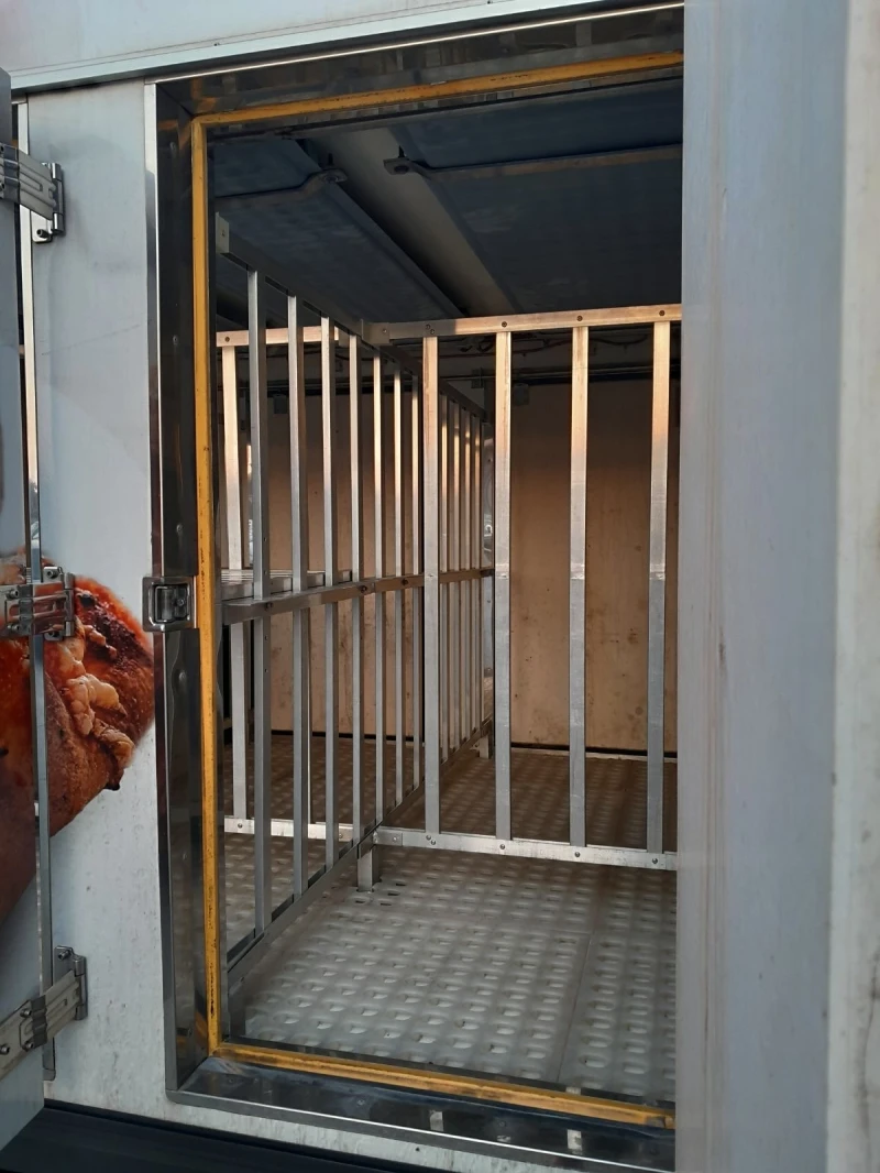 Ford Transit 2.2TDCI/ХЛАДИЛЕН/КЛЕТКИ/12V/220V, снимка 17 - Бусове и автобуси - 50967231