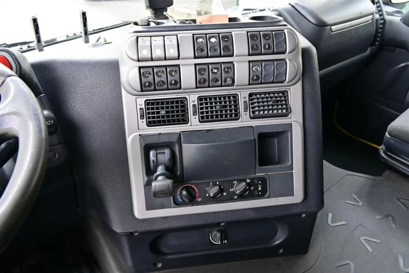 Iveco Stralis 500 Ретардер, 2 легла, снимка 13 - Камиони - 51893471