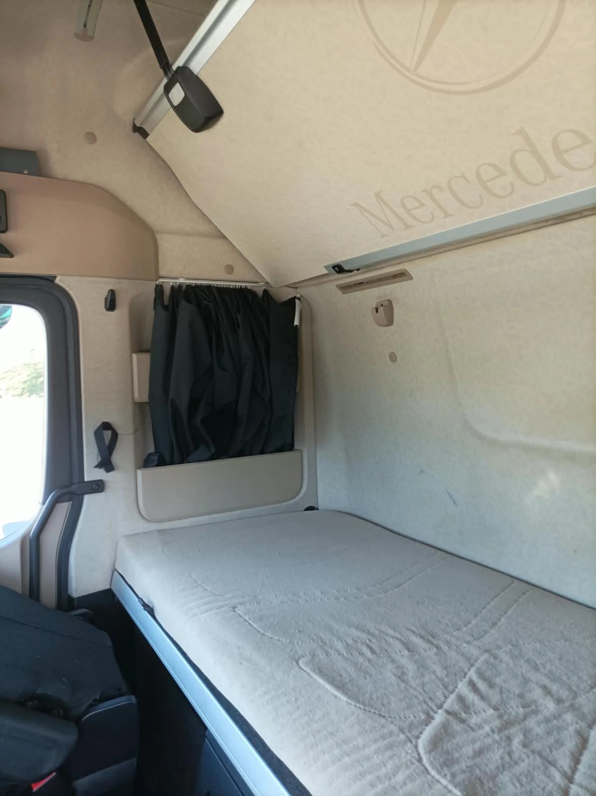 Mercedes-Benz Actros 963-4-A, снимка 9 - Камиони - 55586184