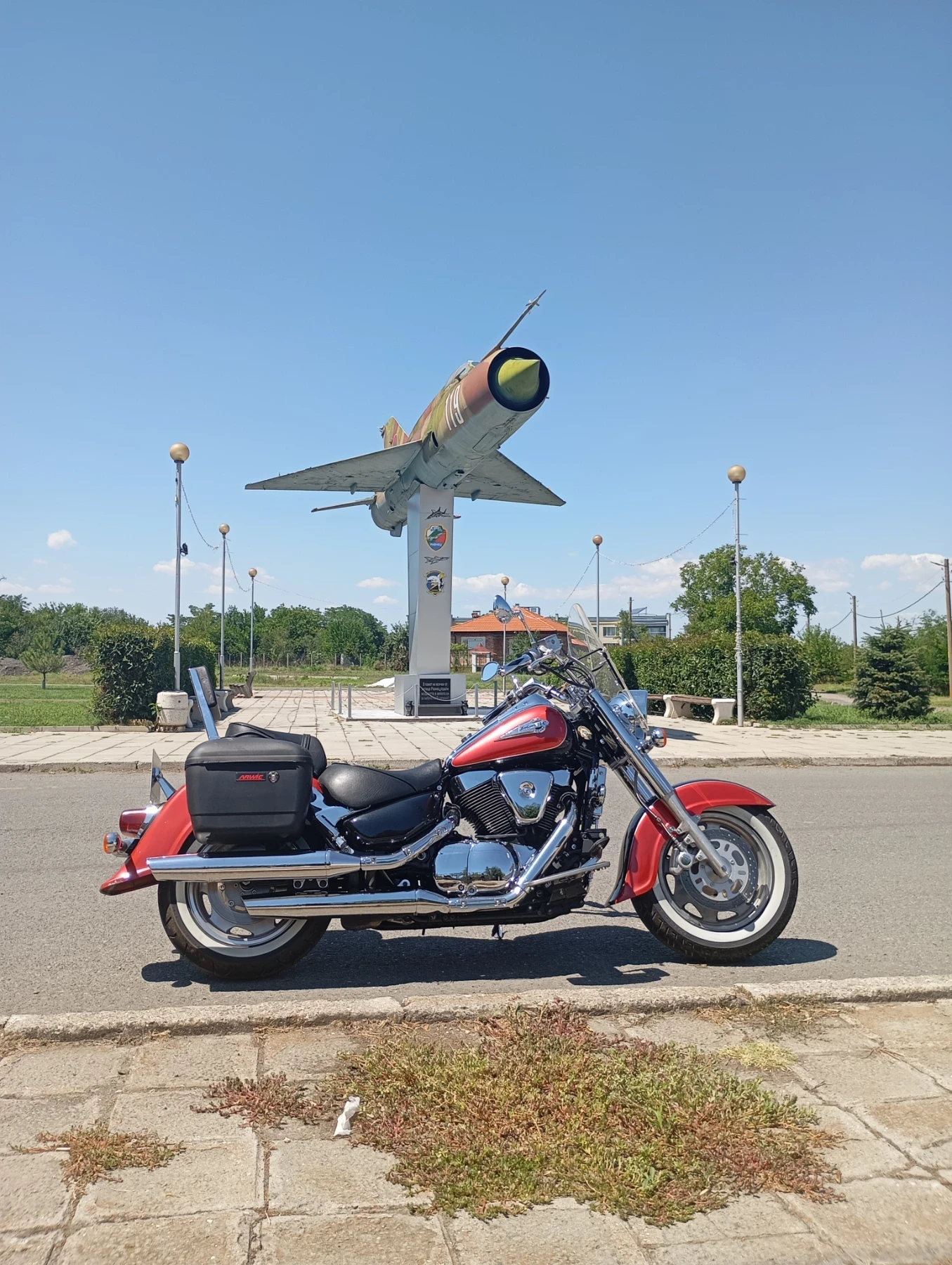 Suzuki Intruder, снимка 3 - Мотоциклети и мототехника - 56360637