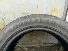 Гуми Зимни 215/55R17, снимка 4