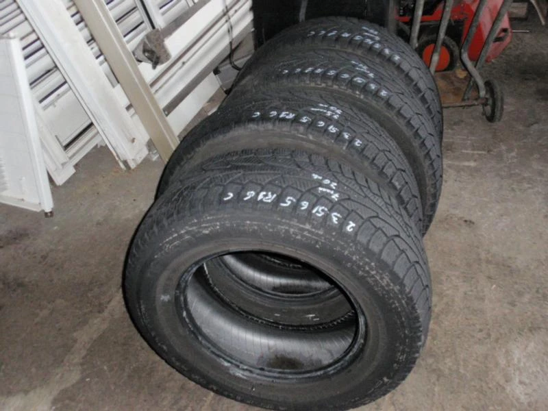 Гуми Всесезонни 235/65R16, снимка 13 - Гуми и джанти - 8927355