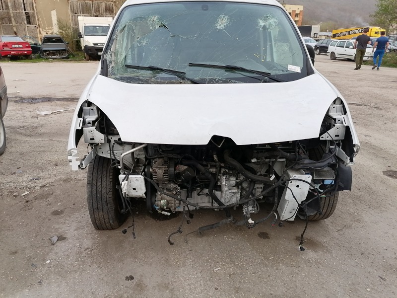 Renault Kangoo 1.5 navi, снимка 7 - Автомобили и джипове - 45225346