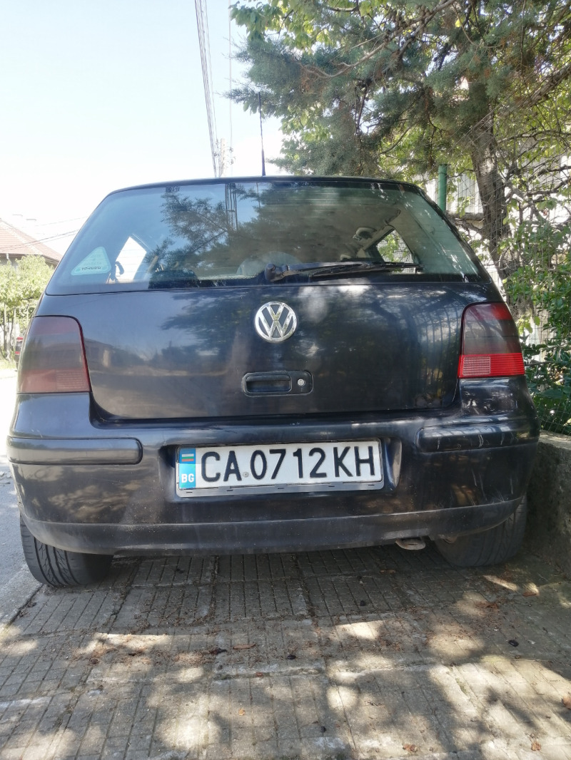 VW Golf 1.9 tdi 110, снимка 5 - Автомобили и джипове - 46407927