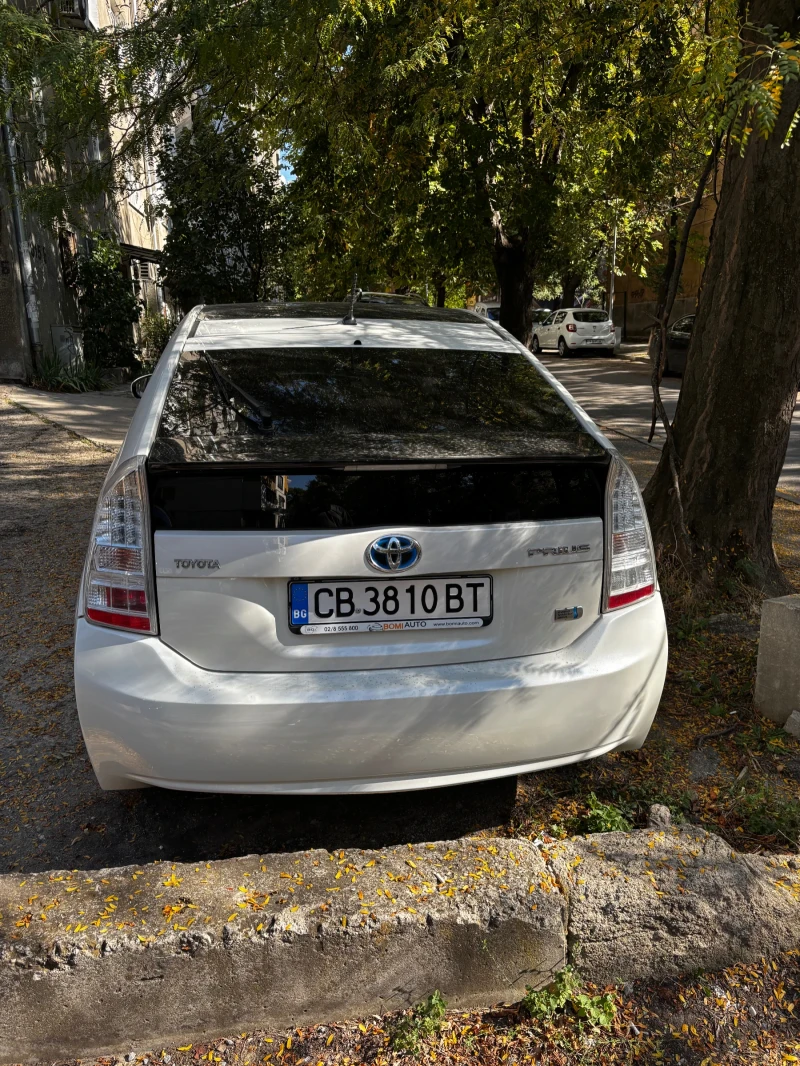 Toyota Prius, снимка 4 - Автомобили и джипове - 47383451