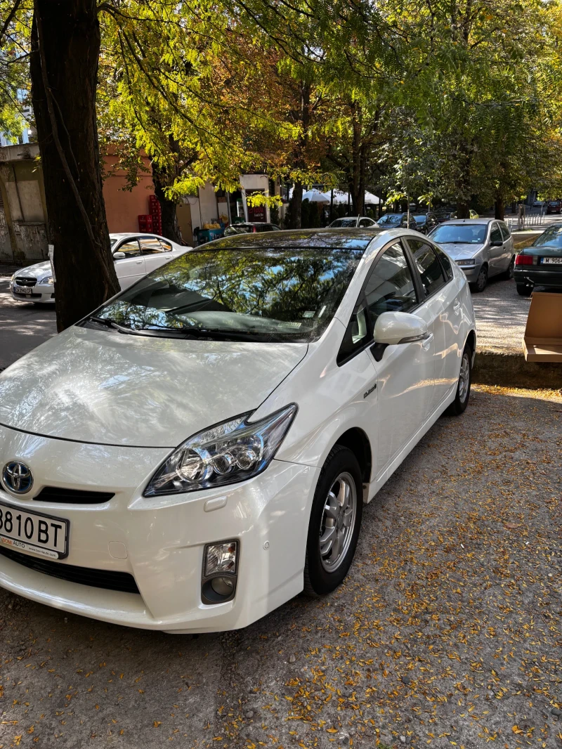 Toyota Prius, снимка 1 - Автомобили и джипове - 47383451