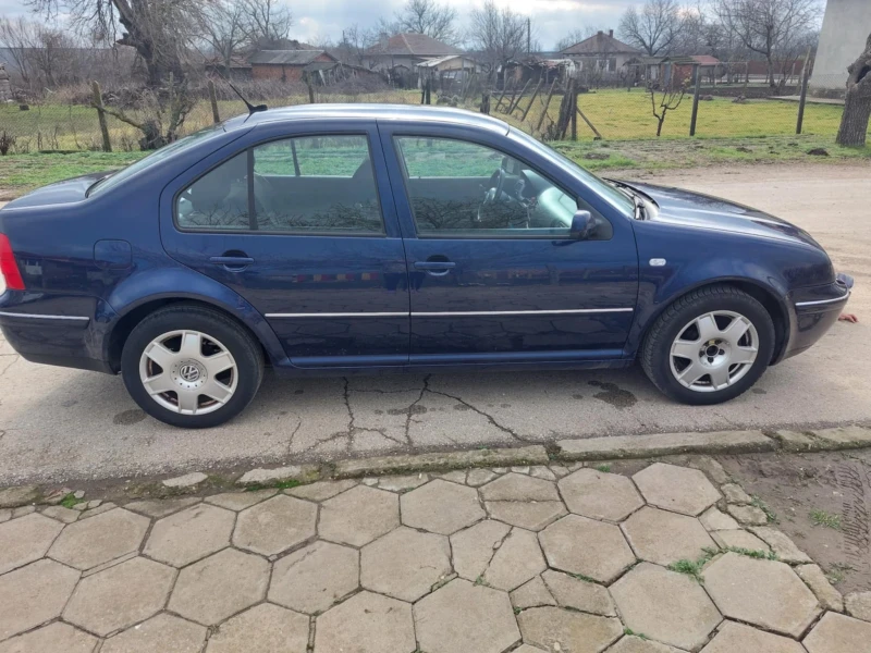 VW Bora, снимка 7 - Автомобили и джипове - 48325806