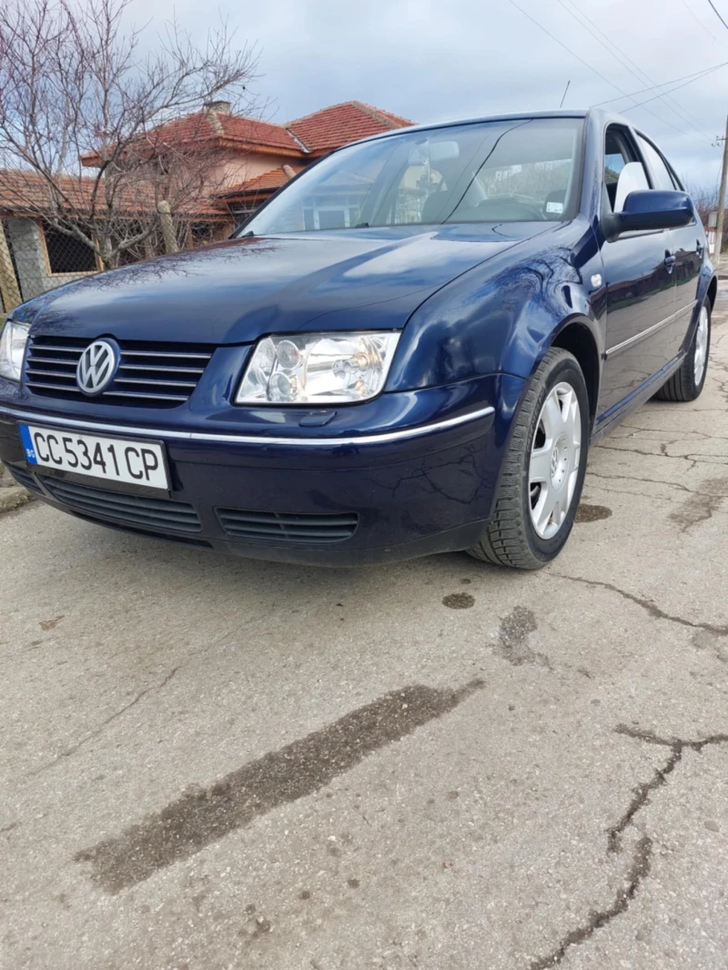 VW Bora, снимка 1 - Автомобили и джипове - 48325806