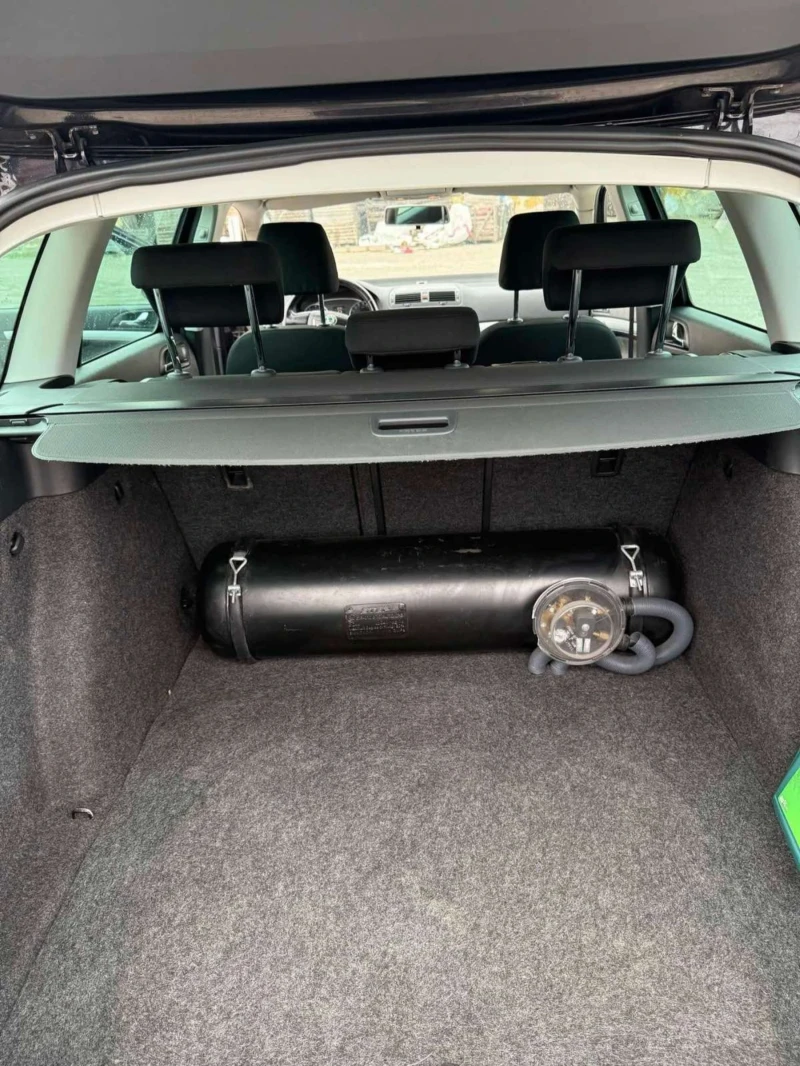 Skoda Octavia 1.8 TFSI 4?4 газ, снимка 10 - Автомобили и джипове - 49902836