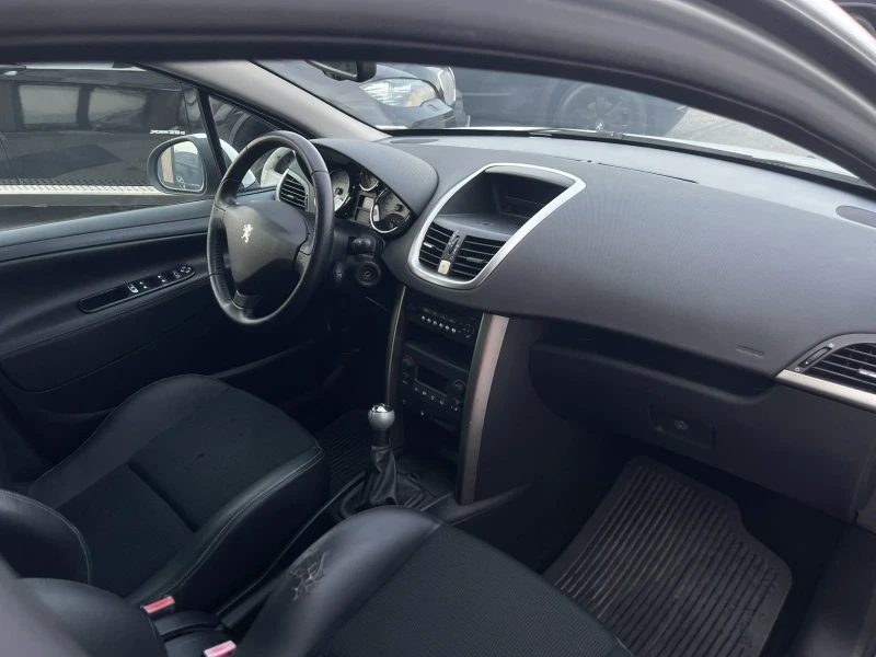 Peugeot 207 207 SW 1.6 HDI, снимка 9 - Автомобили и джипове - 51136377
