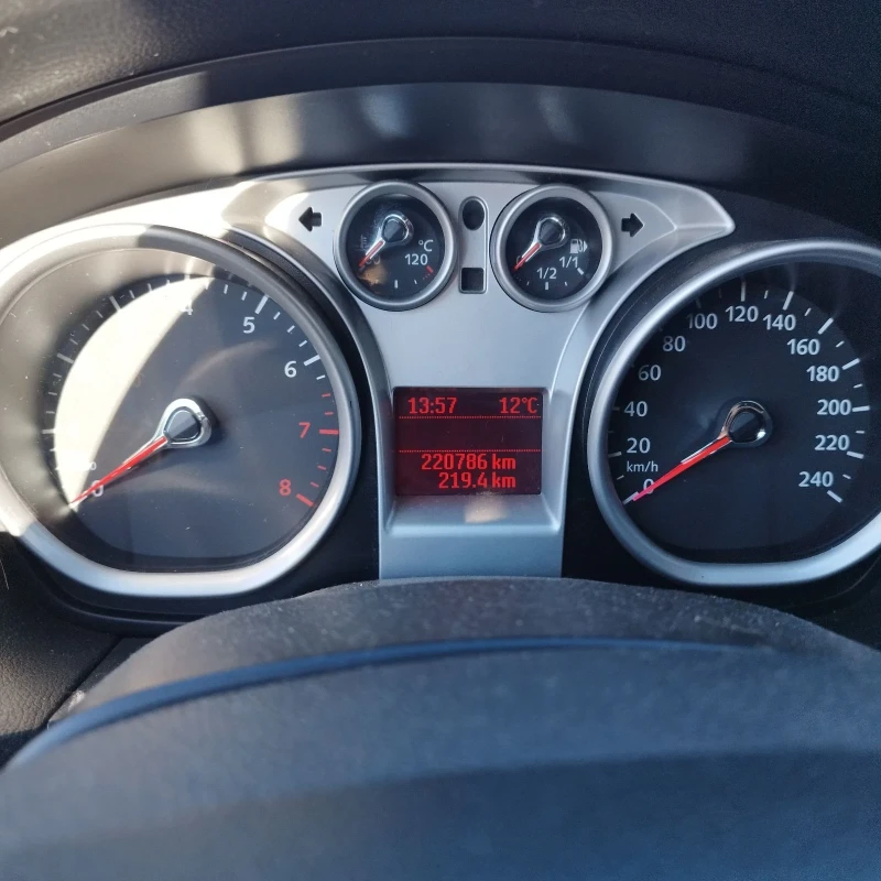 Ford Focus, снимка 15 - Автомобили и джипове - 52418226