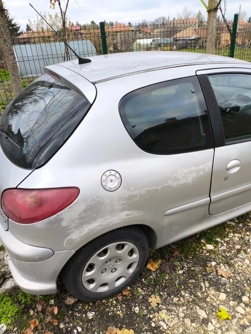 Peugeot 206 1.4 HDI, снимка 2 - Автомобили и джипове - 52842395