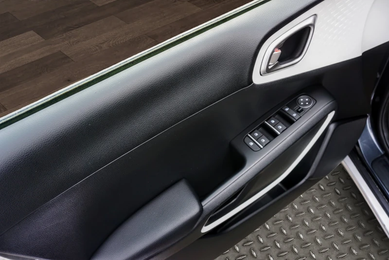 Kia Soul 64kWH SOH 100%, снимка 6 - Автомобили и джипове - 53371857