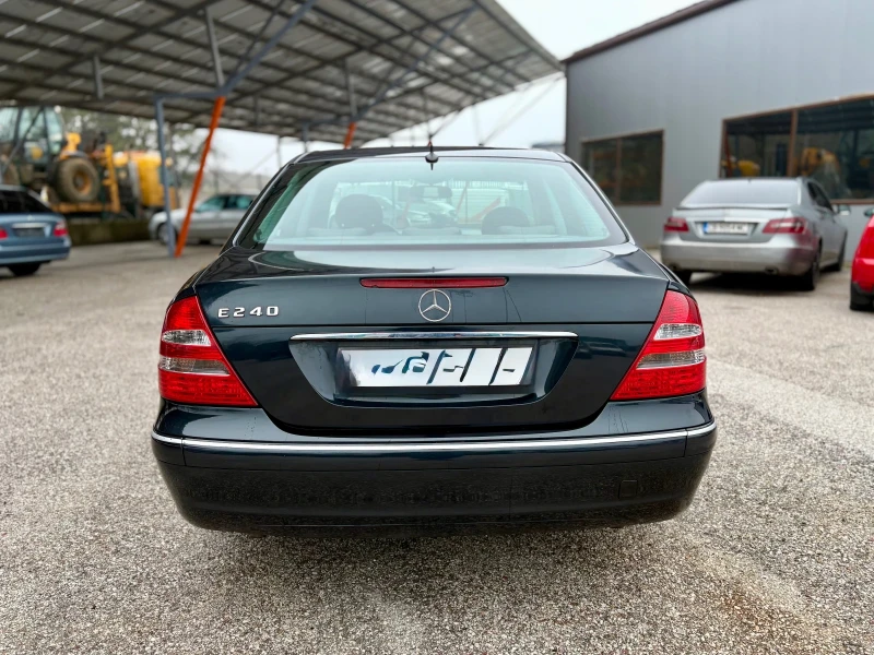 Mercedes-Benz E 240, снимка 3 - Автомобили и джипове - 53385316
