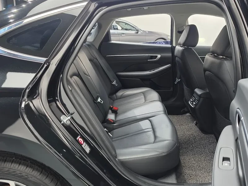Hyundai Sonata 2.0 Premium Plus, снимка 11 - Автомобили и джипове - 56130567