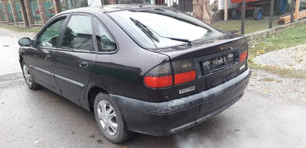 Renault Laguna 1.8 - изображение 5