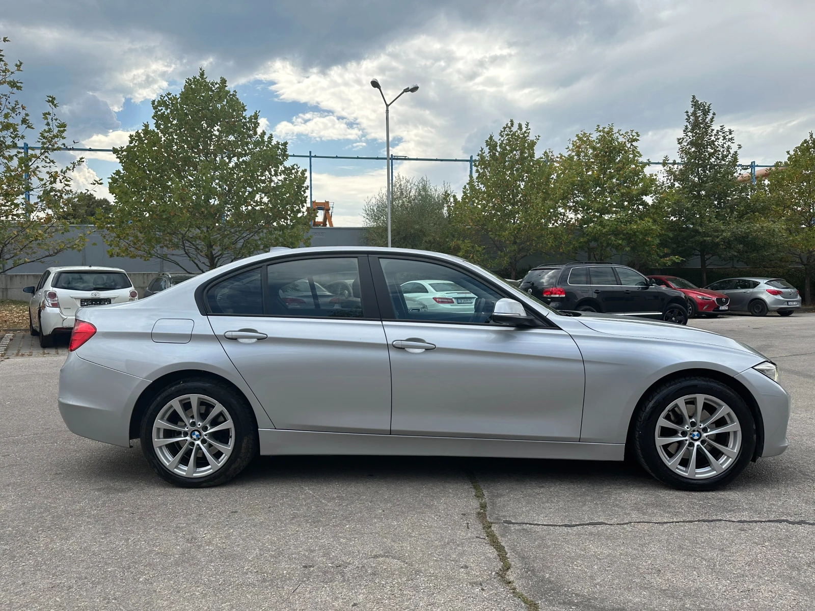 BMW 320 D Xdrive - изображение 5