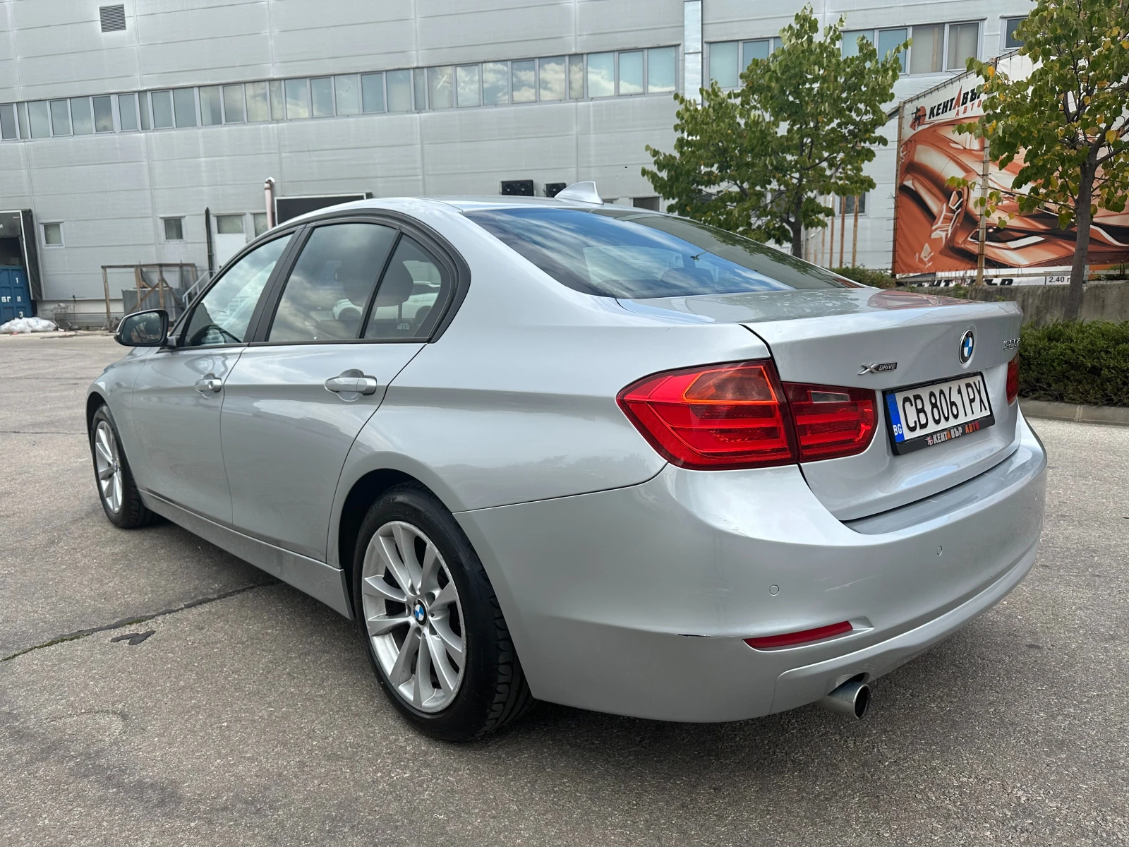 BMW 320 D Xdrive - изображение 3