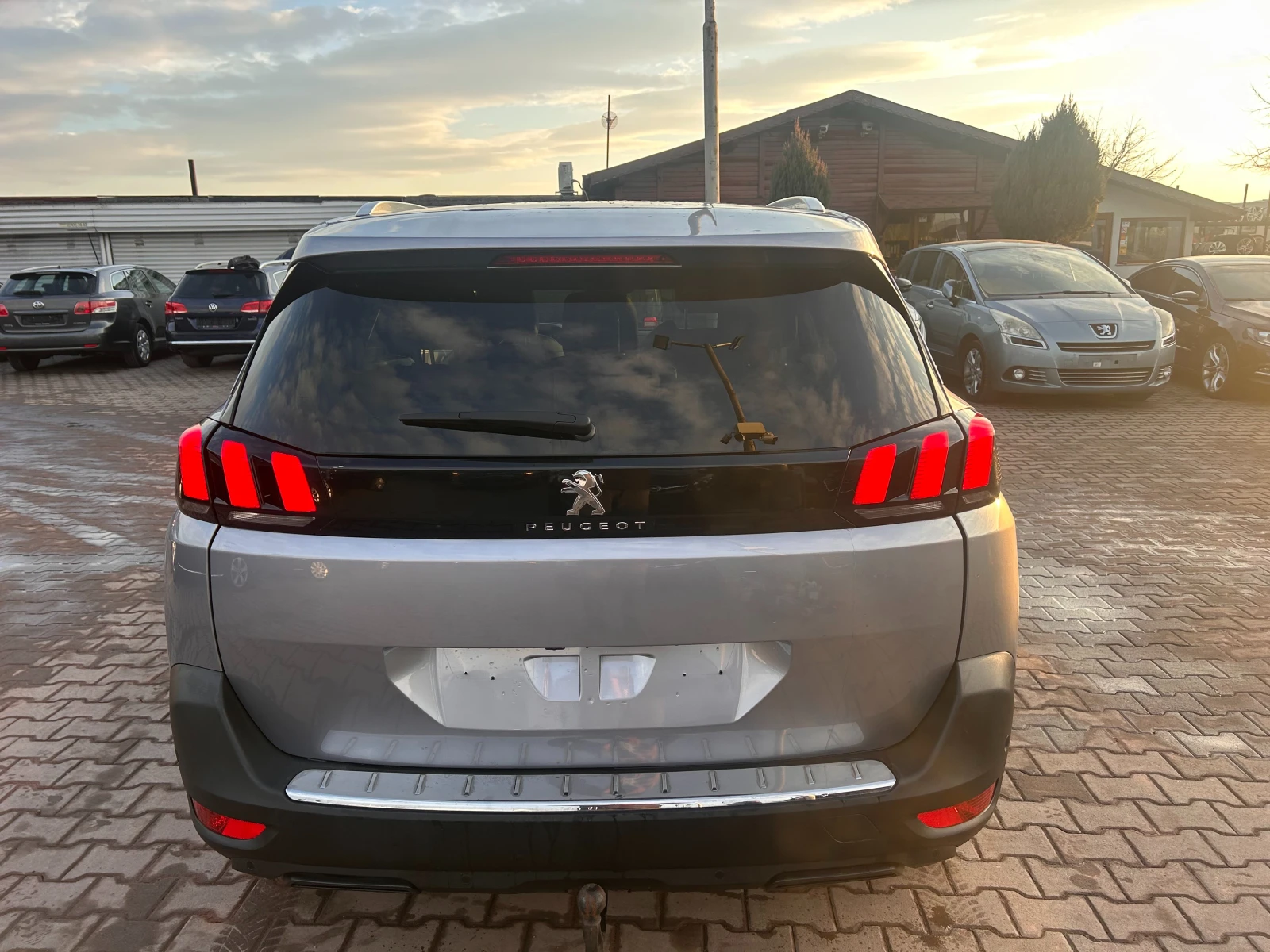 Peugeot 5008 1.5HDI AVTOMAT/NAVI/KAMERA/KOJA 6+ 1 EURO 6 - изображение 7