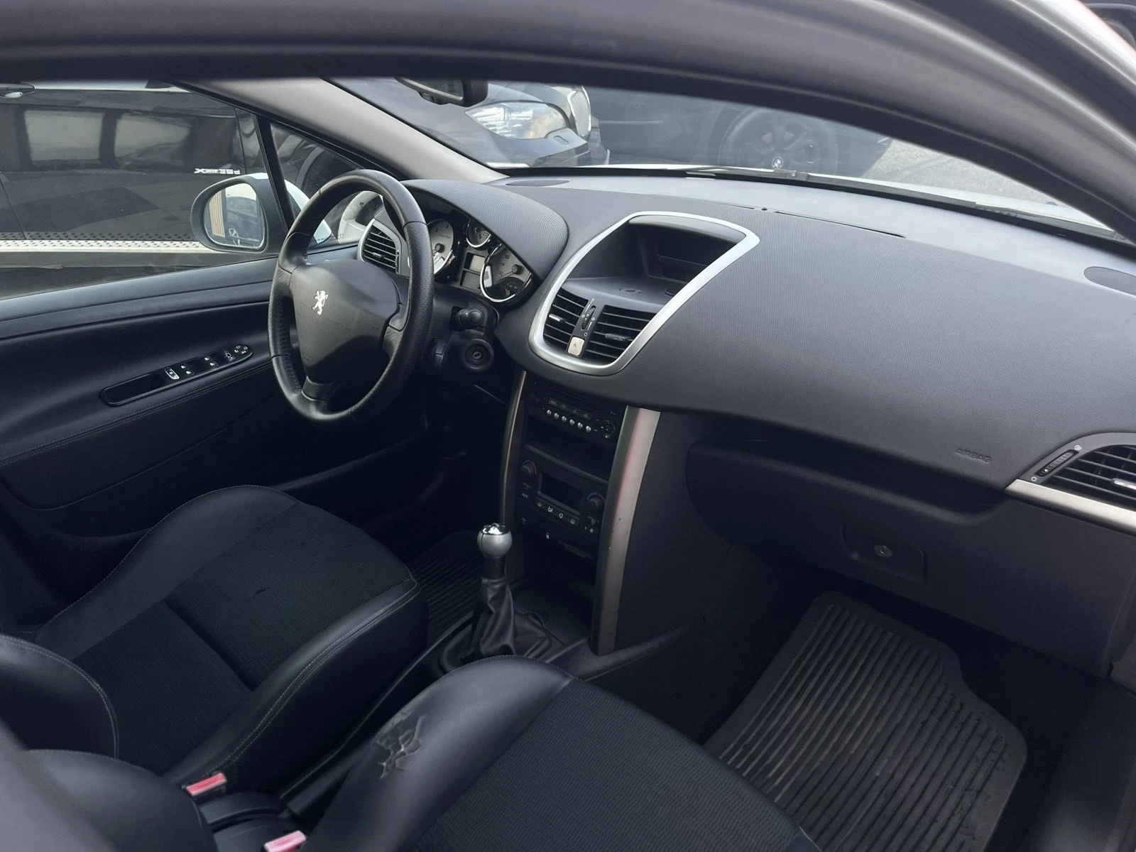 Peugeot 207 207 SW 1.6 HDI - изображение 9