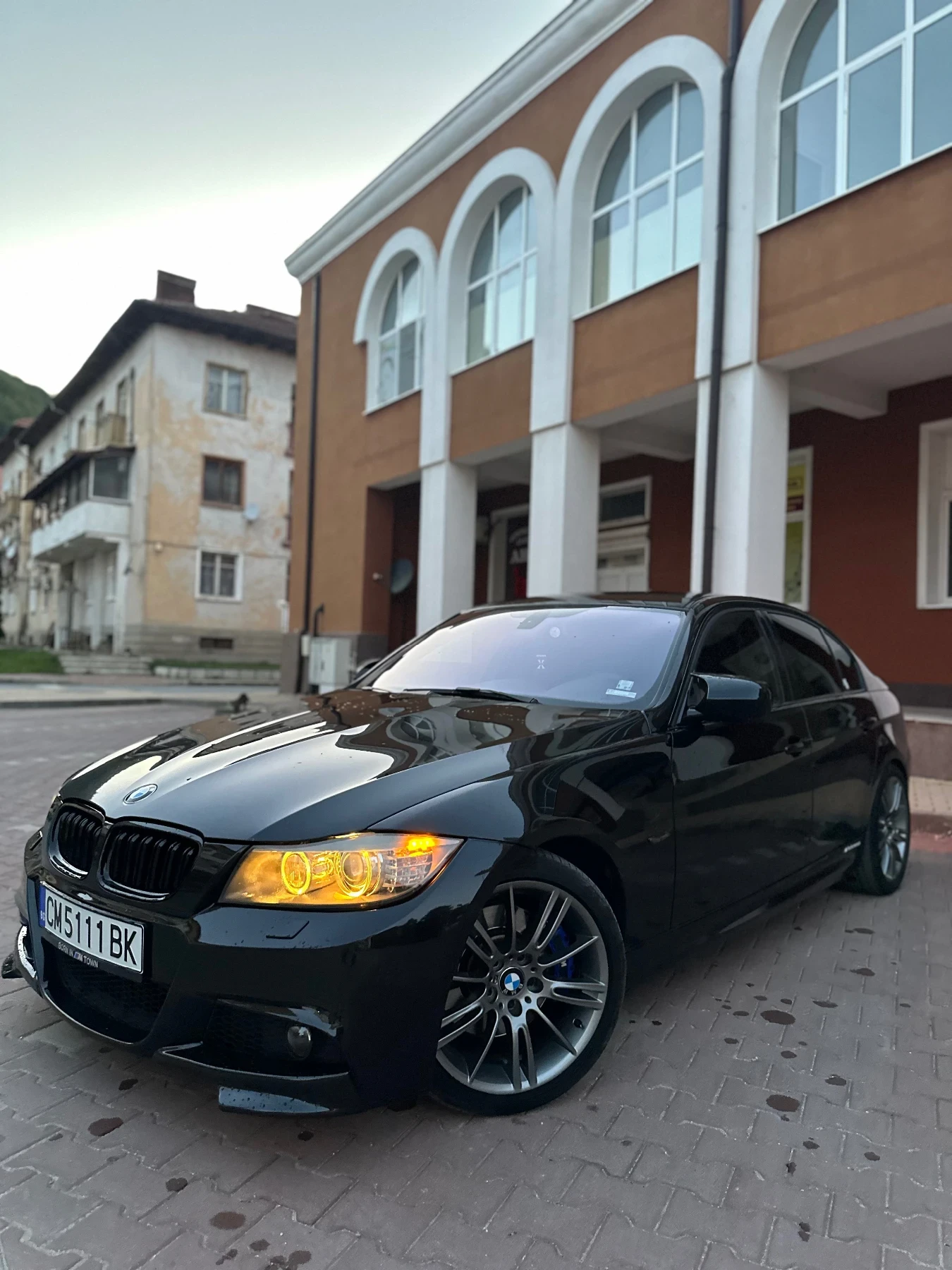 BMW 330  - изображение 2