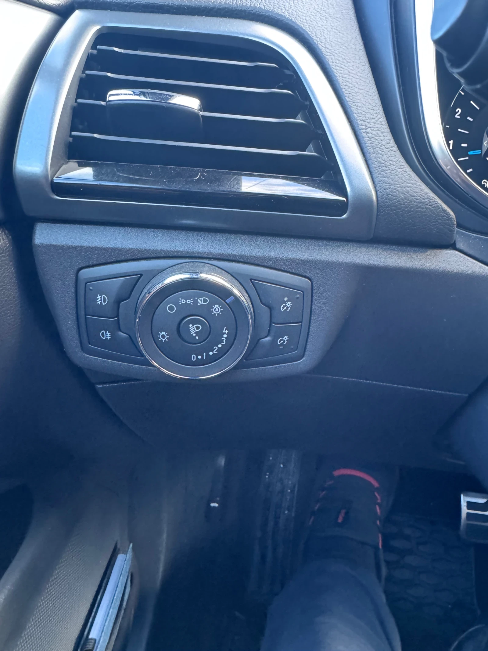 Ford Mondeo 2.0TDCI ST LINE - изображение 2