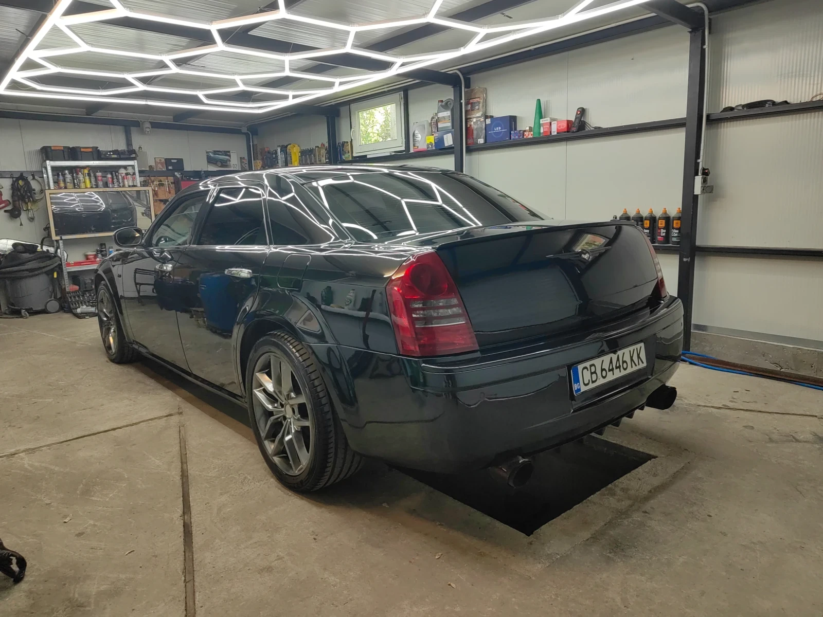 Chrysler 300c  5.7, снимка 4 - Автомобили и джипове - 53819589