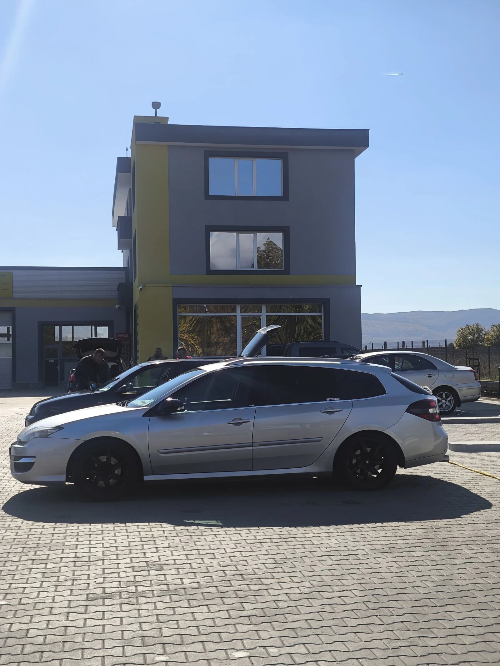 Renault Laguna 2.0dCi | Auto.bg — изображение 1