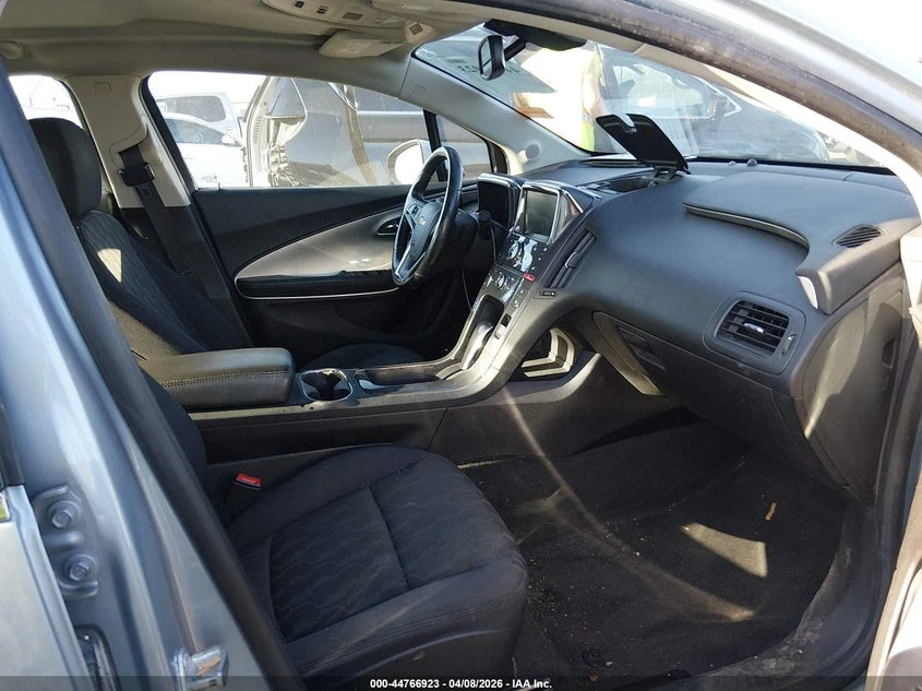 Chevrolet Volt, снимка 5 - Автомобили и джипове - 54327620