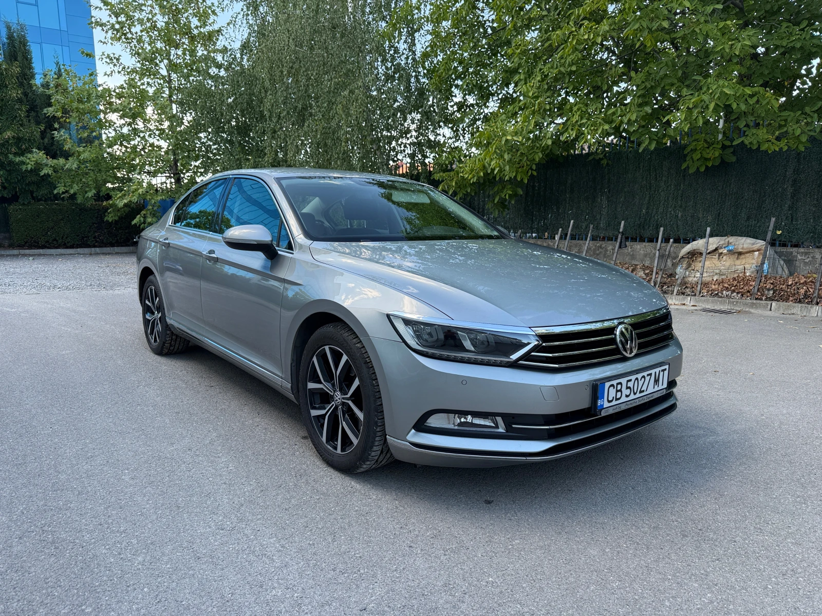 VW Passat  HIGHLINE"DSG"Distronic"FrontAssist* , снимка 8 - Автомобили и джипове - 55439510