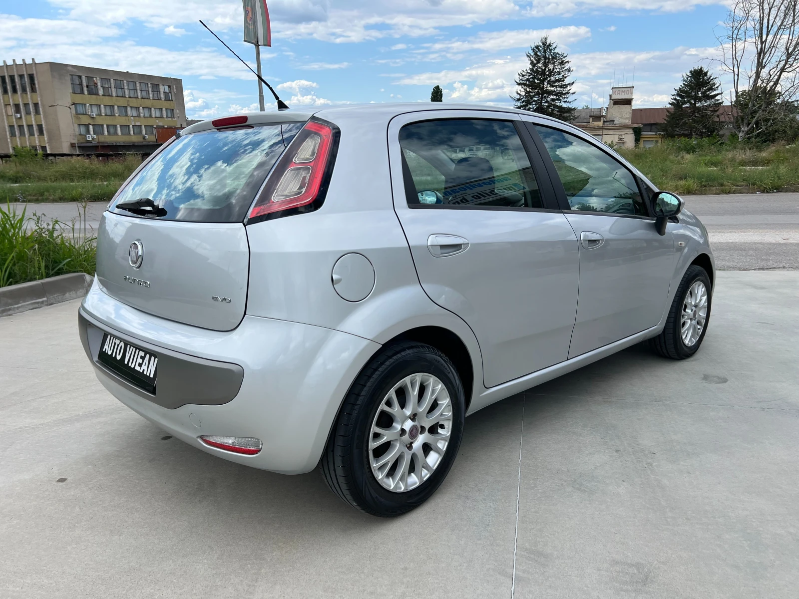 Fiat Punto 1.3-MULTIJET-ДИЗЕЛ-95к.с, снимка 4 - Автомобили и джипове - 55450263