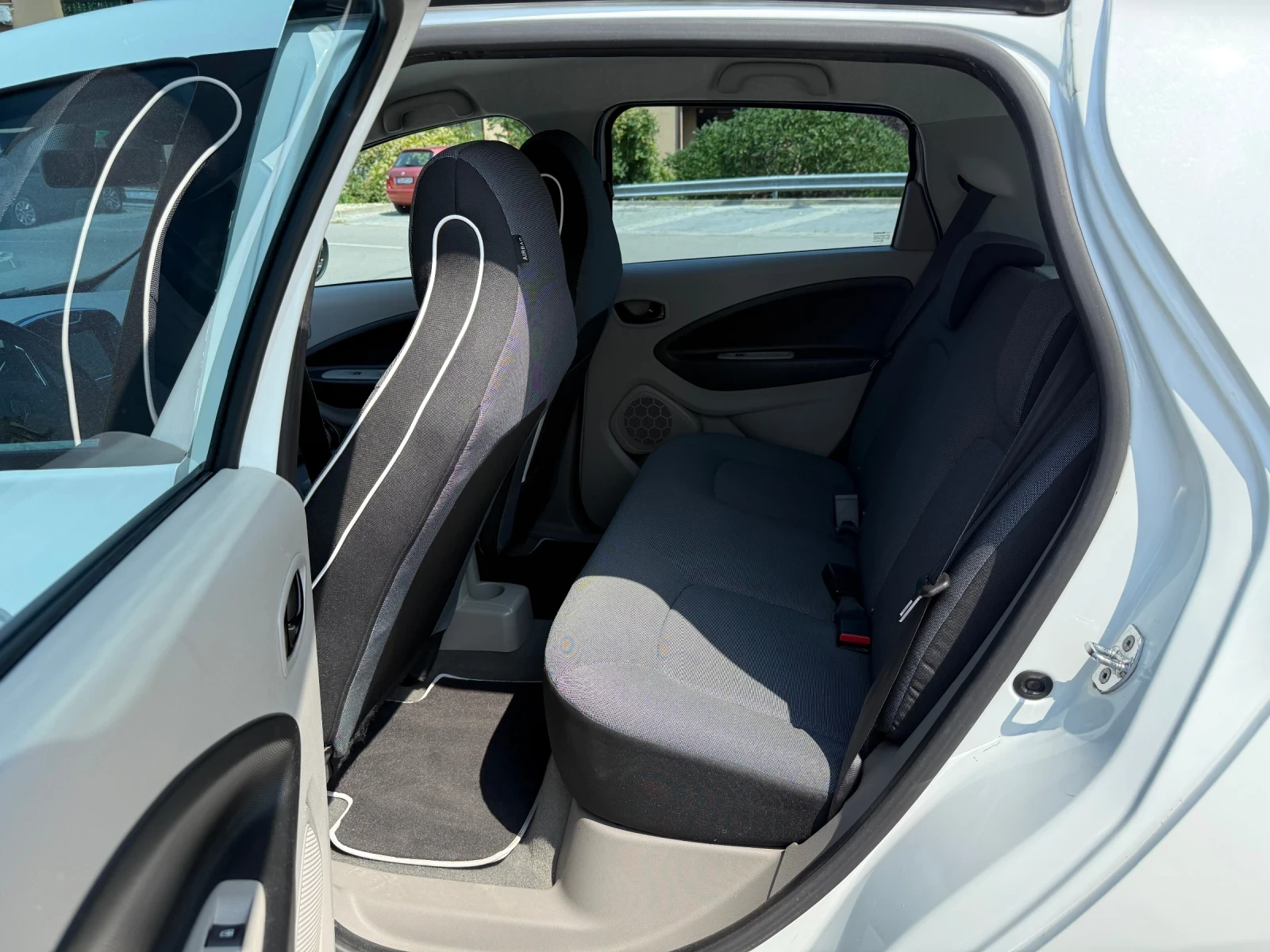 Renault Zoe Q210, снимка 8 - Автомобили и джипове - 55786985