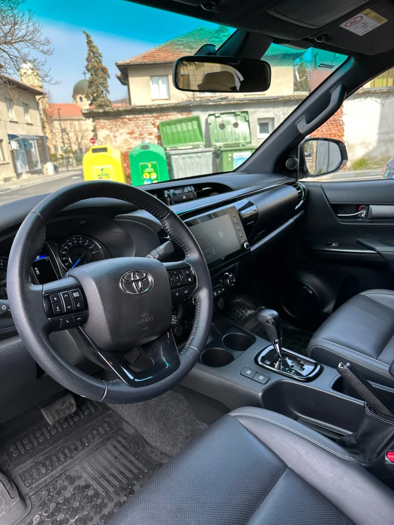 Toyota Hilux INVINCIBLE, снимка 5 - Автомобили и джипове - 48495009