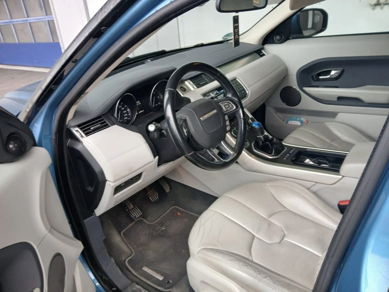 Land Rover Range Rover Evoque 2.2, снимка 9 - Автомобили и джипове - 52451036