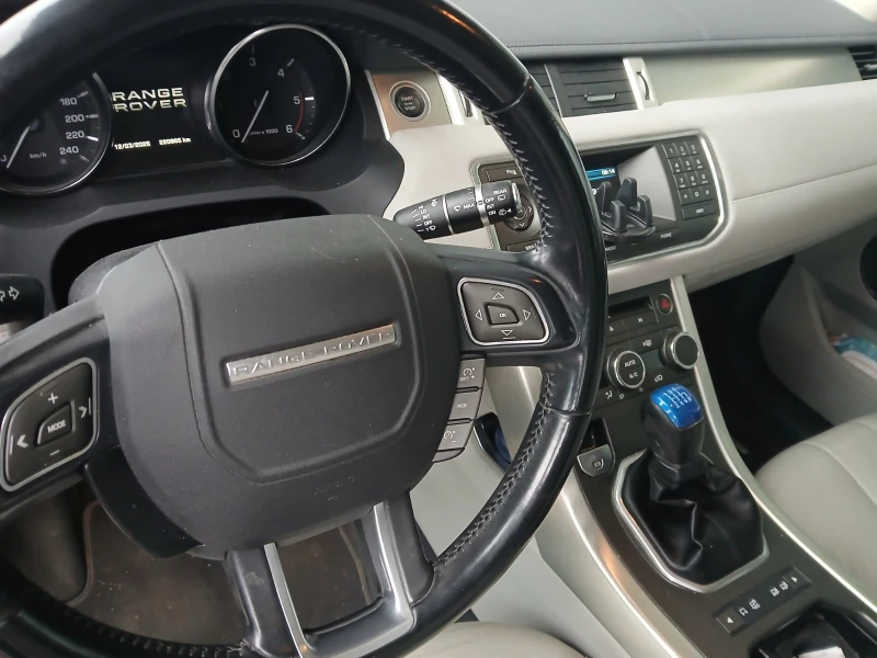 Land Rover Range Rover Evoque 2.2, снимка 7 - Автомобили и джипове - 52451036