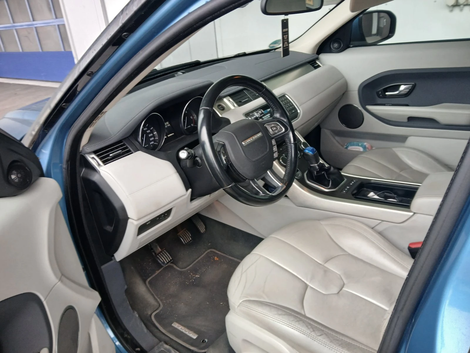 Land Rover Range Rover Evoque 2.2 - изображение 9