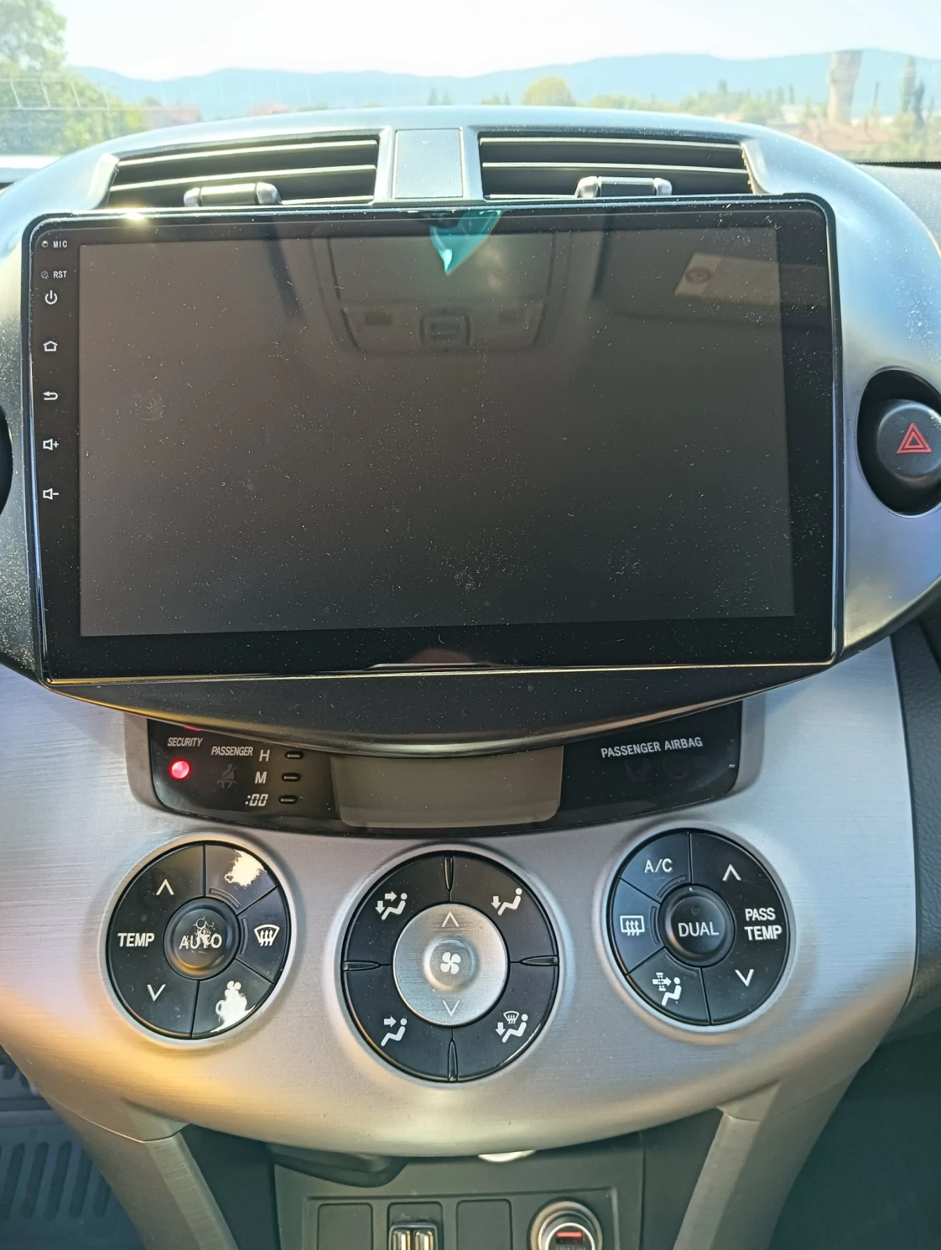 Toyota Rav4 2.2 D-4-D  - изображение 6