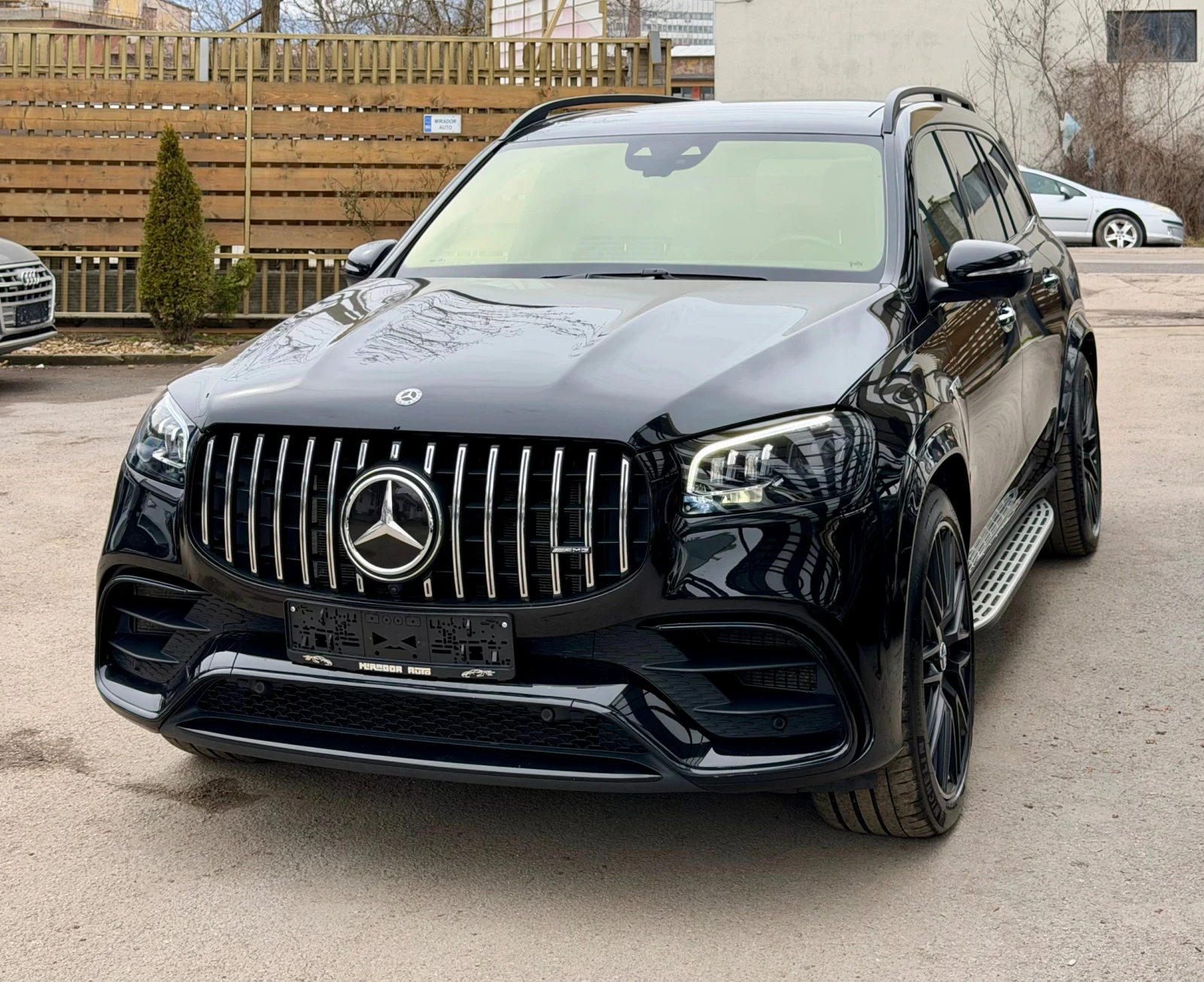 Mercedes-Benz GLS 63 AMG  - изображение 3