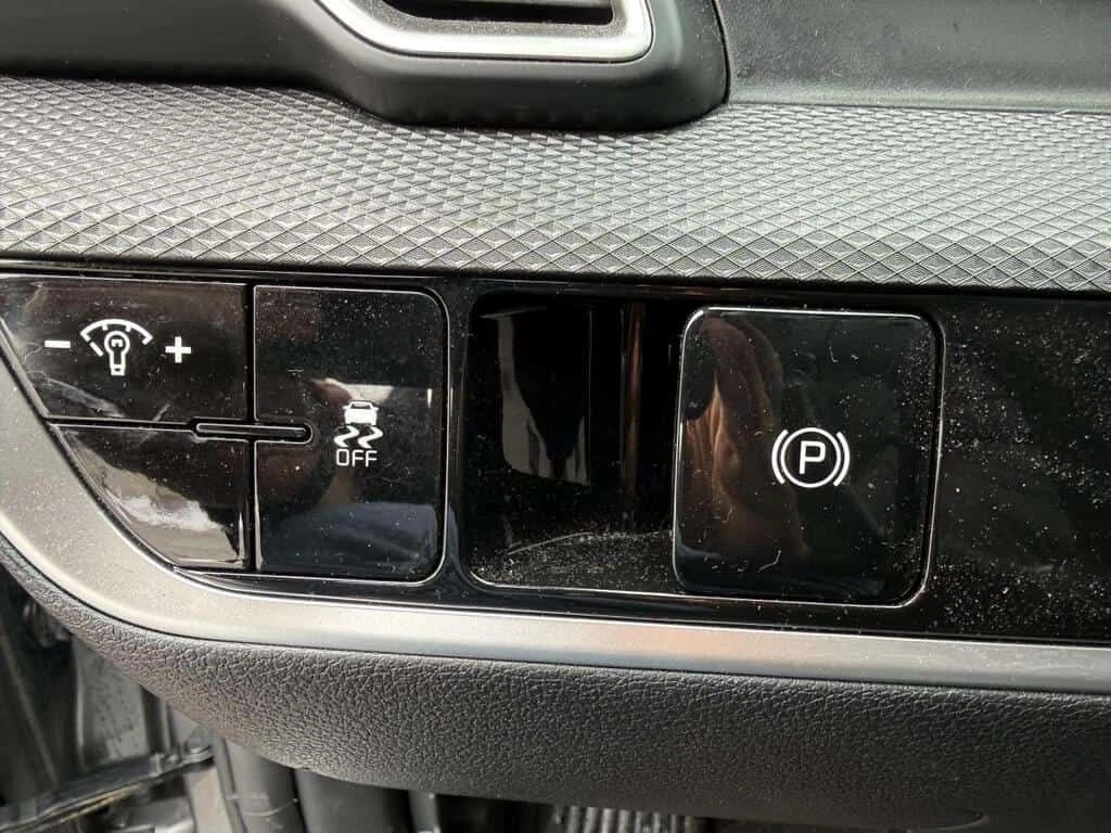 Kia Sportage * AWD * CARFAX * ЦЕНА ДО БГ, снимка 10 - Автомобили и джипове - 53749291