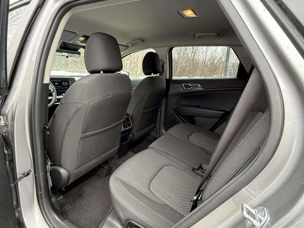 Kia Sportage * AWD * CARFAX * ЦЕНА ДО БГ, снимка 16 - Автомобили и джипове - 53749291