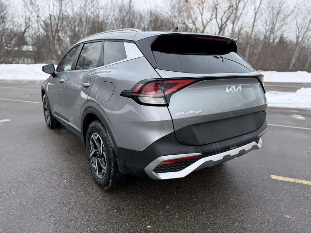 Kia Sportage * AWD * CARFAX * ЦЕНА ДО БГ, снимка 6 - Автомобили и джипове - 53749291